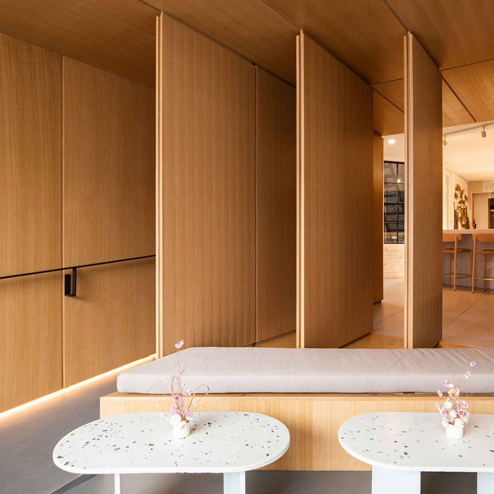 Ten Restaurant Toronto by lloydlondon architects
