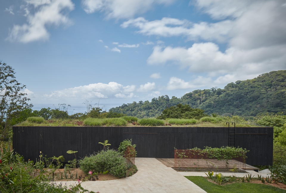 atelier villa by formafatal