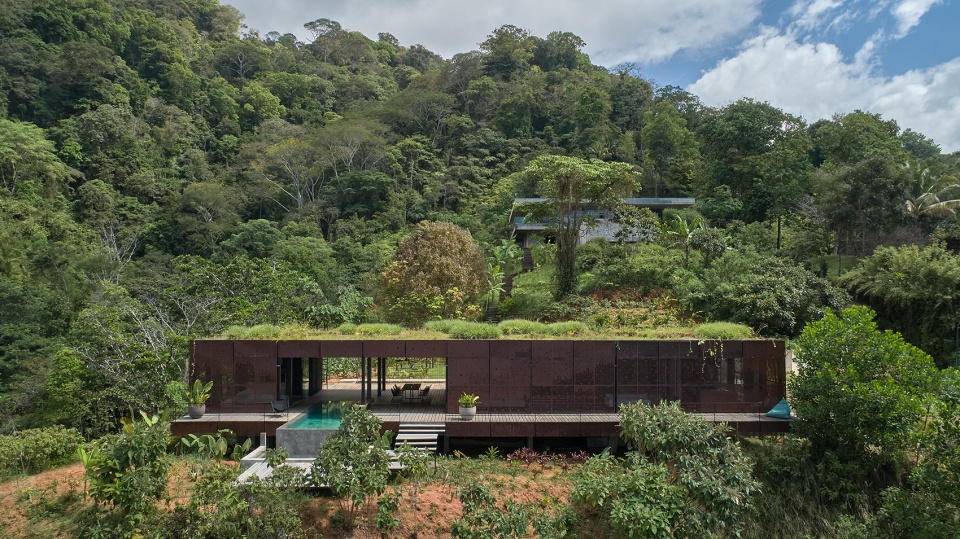 atelier villa by formafatal