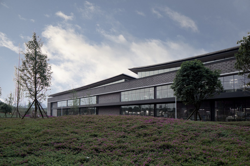 Guilin Integral Ronald Lu Partners