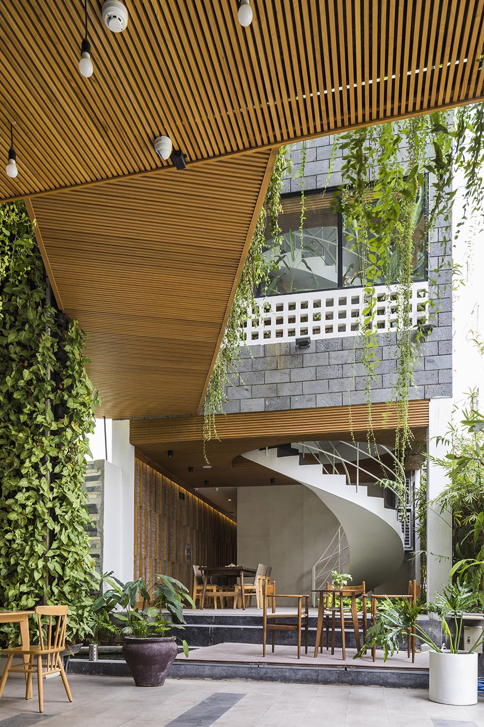 Babylon garden spa renovation Viet Nam by Ho Khue Architects Studio