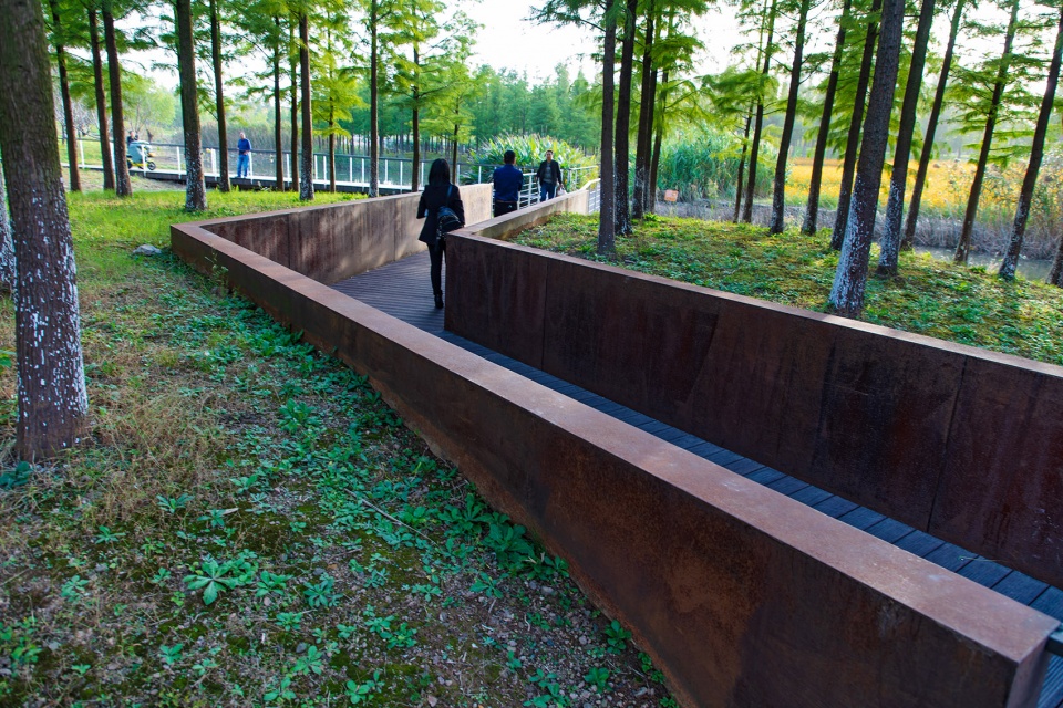 Ningbo Eastern New Town Ecological Corridor Phase III by Turenscape