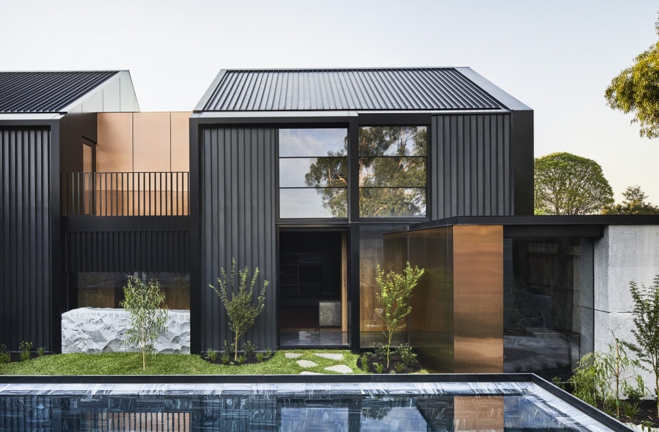 cornerstone house by splinter society architecture 960x630 1