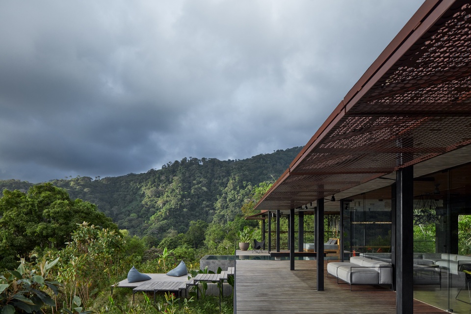 atelier villa by formafatal