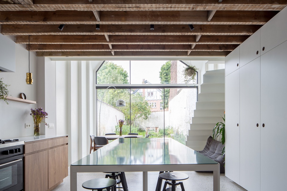 fetis by auxau atelier darchitecture