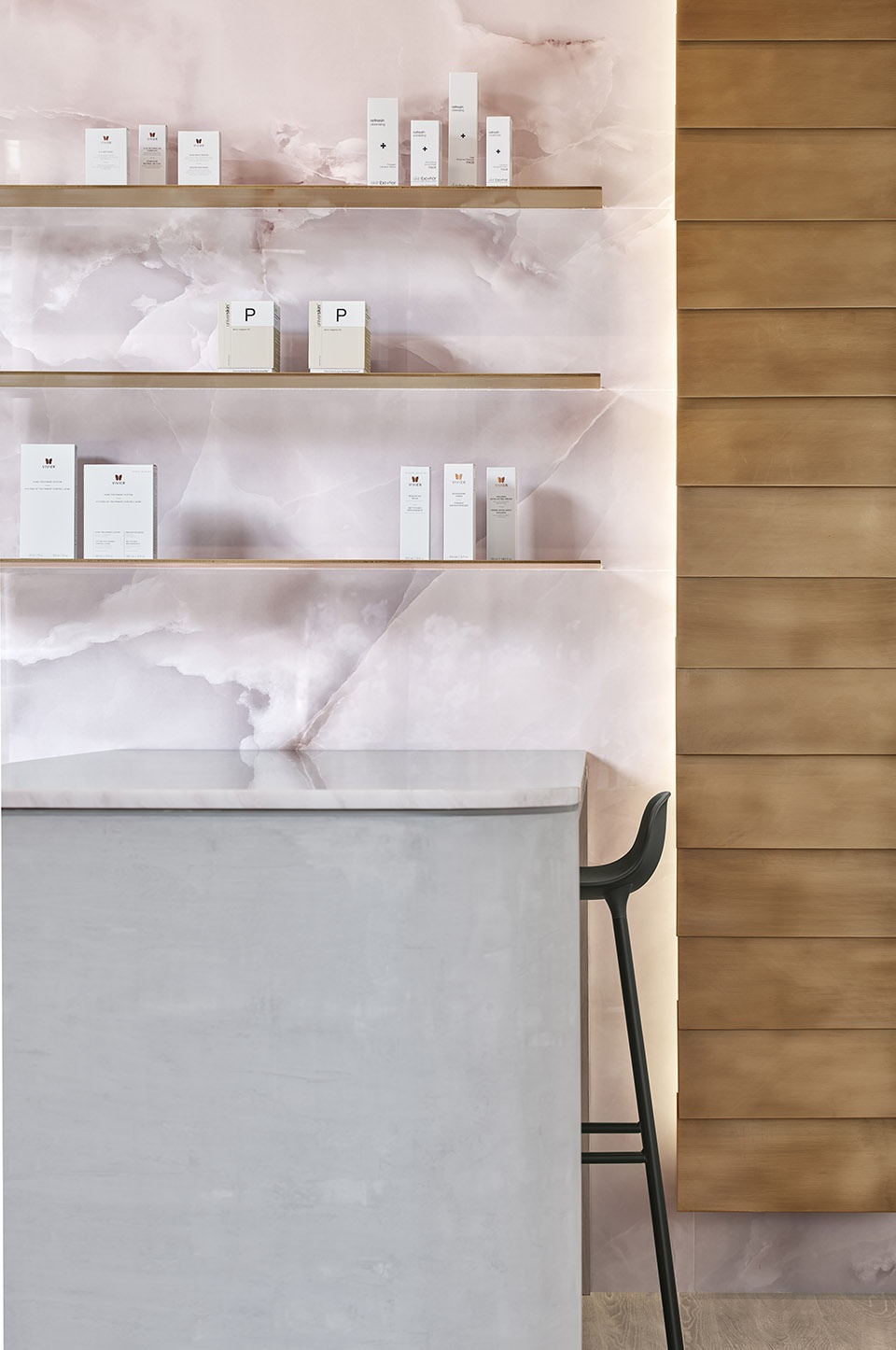 Rejuuv clinic Toronto by Reflect Architecture