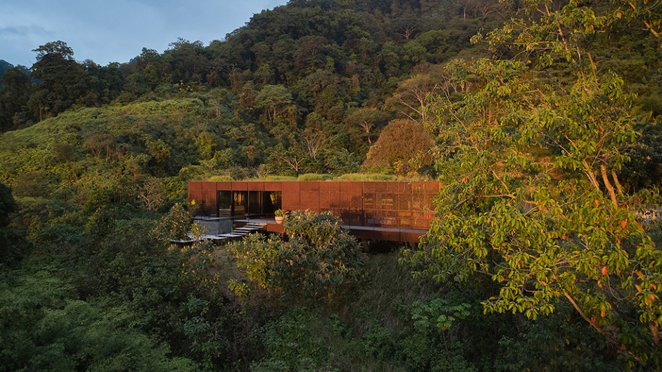 atelier villa by formafatal