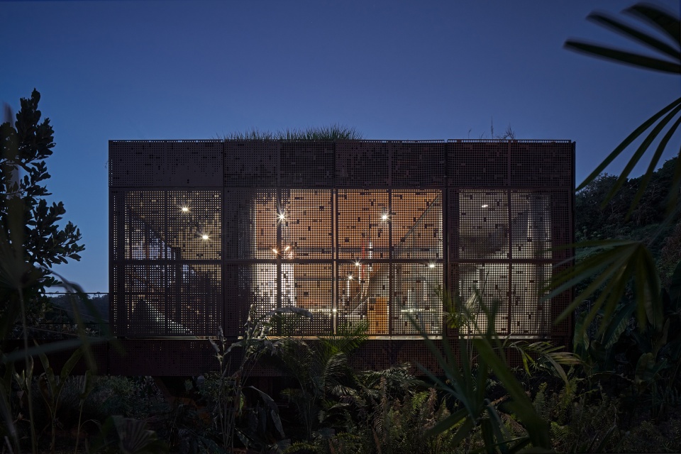 atelier villa by formafatal