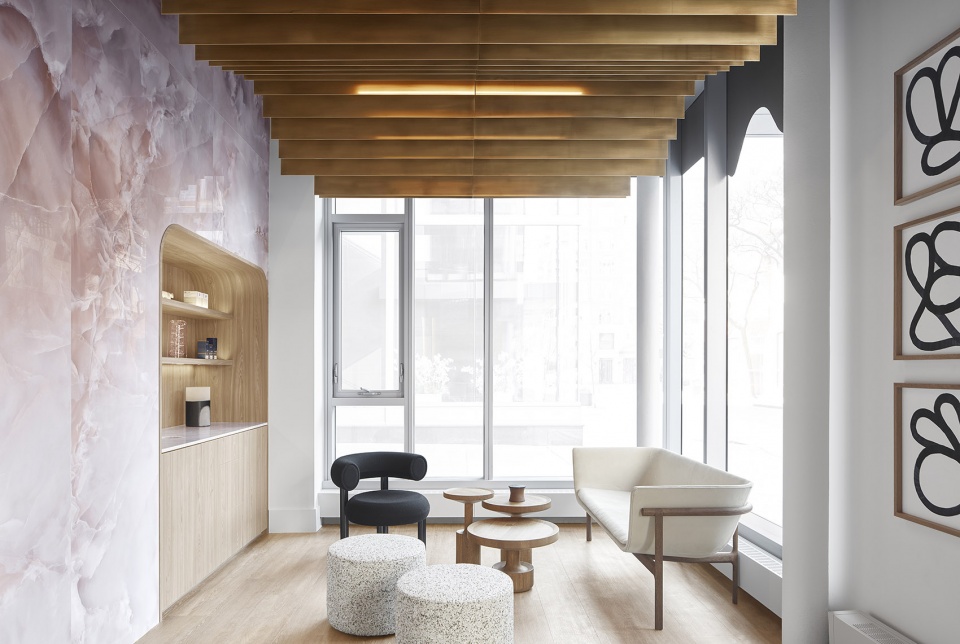 Rejuuv clinic Toronto by Reflect Architecture