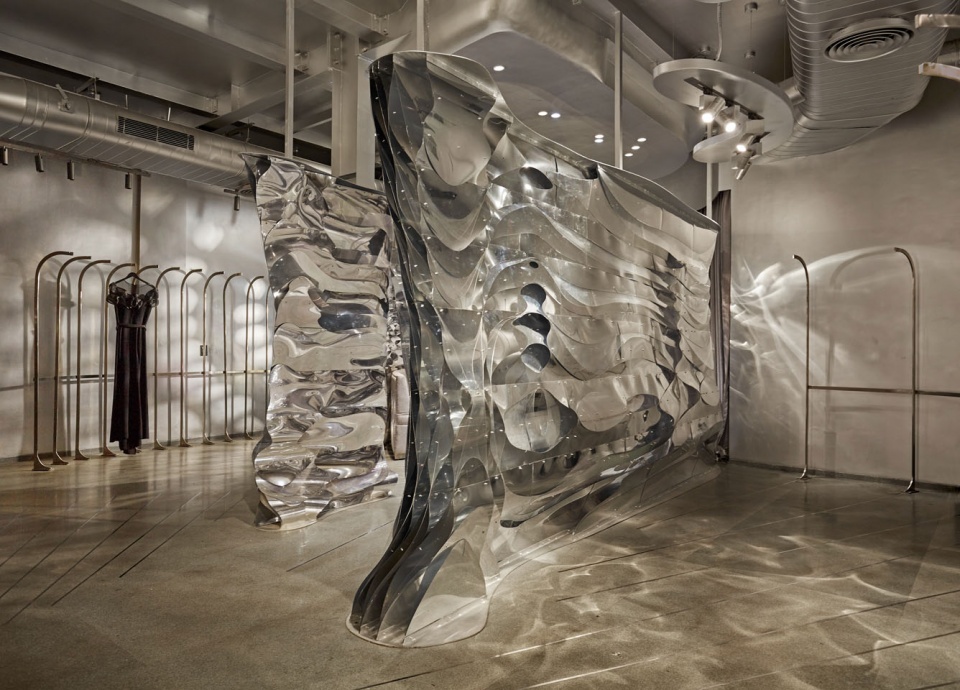 Walls for Amit Aggarwal flagship store India by Orproject