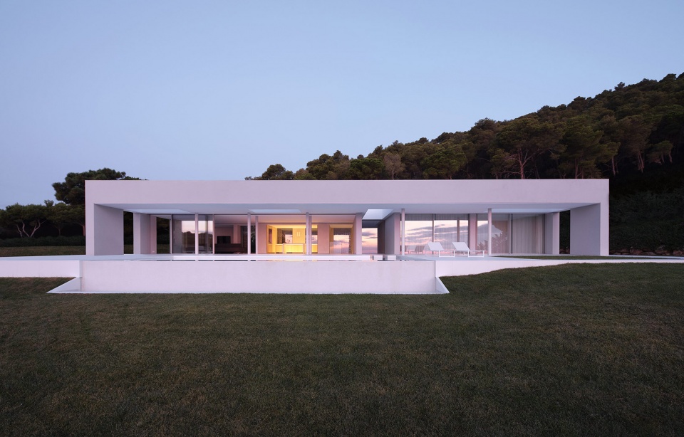 costa brava house by mathieson architects