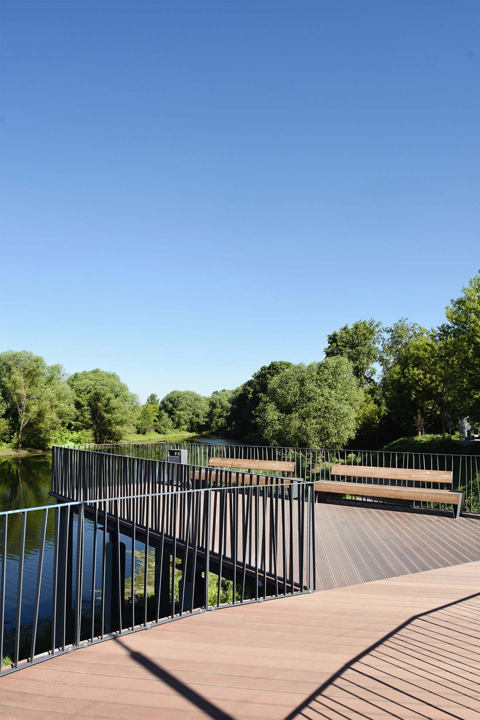 New embankment in Zhukovsky by Basis architectural bureau