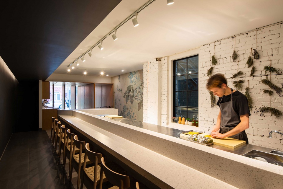 Ten Restaurant Toronto by lloydlondon architects