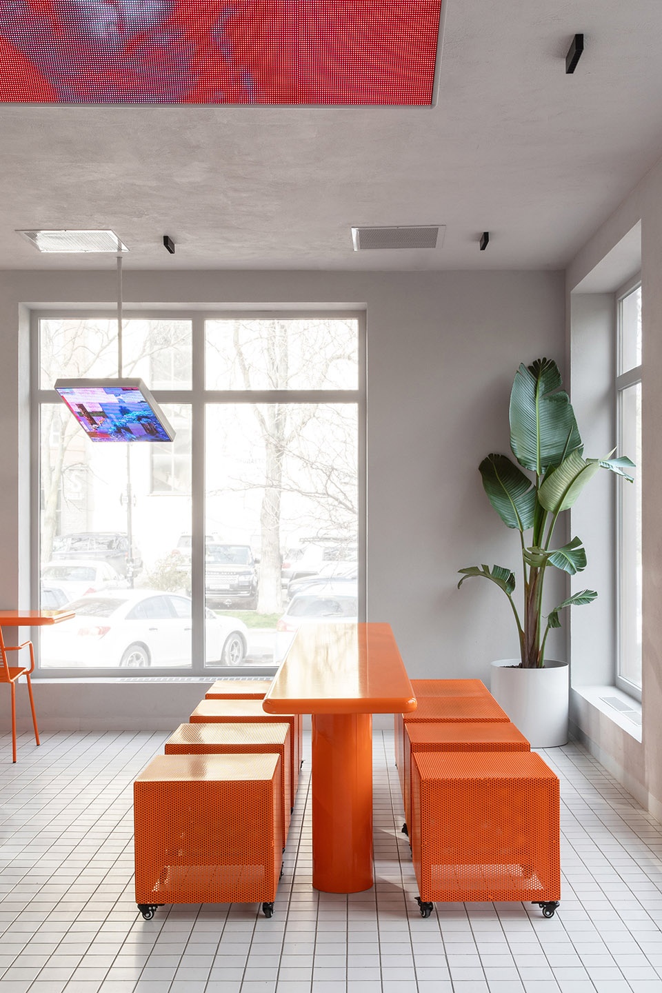 and y cafe by eduard eremchuk