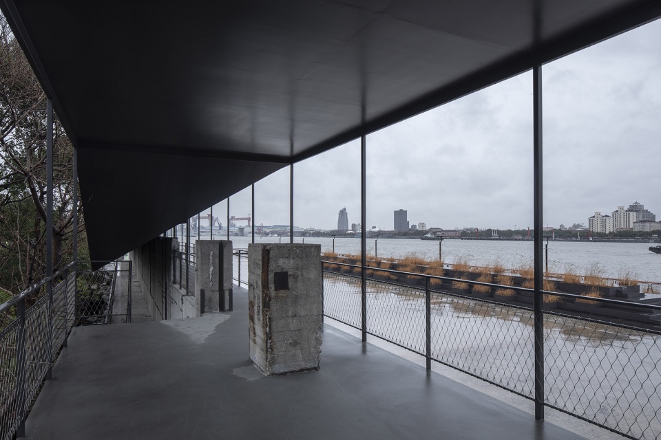 riverside passage yang pu riverfront urban space renovation china by atelier deshaus