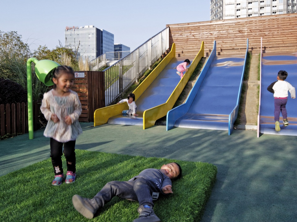 shanghai greenland center china by nikken sekkei ltd