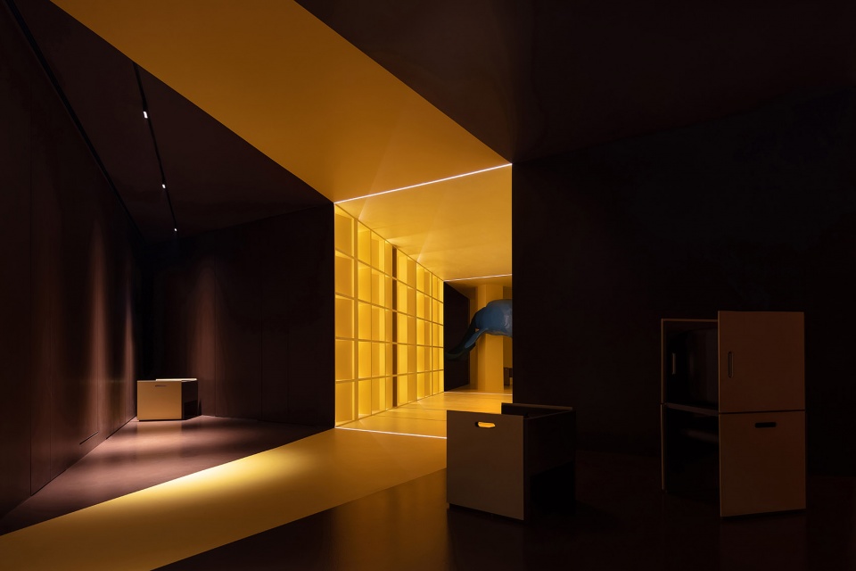 chasing light paint art space china by wusun space