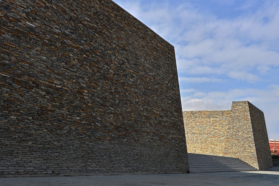 gesar squar yushu tibetan autonomous prefecture china by zhou kai hhdesign