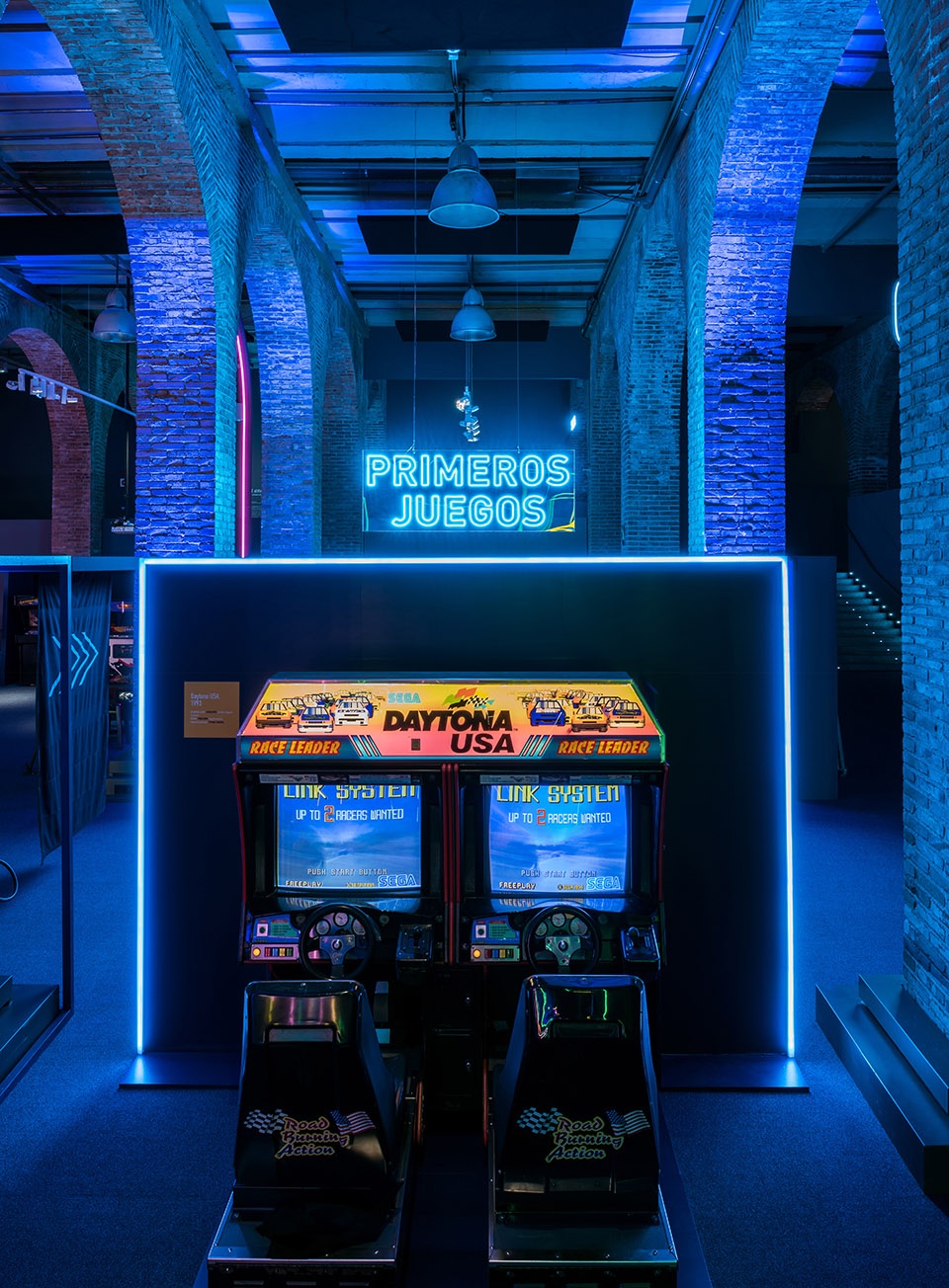 game on touring exhibition by smart and green design