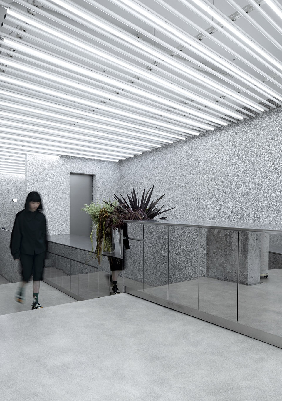 R SOCIETY 0321studio