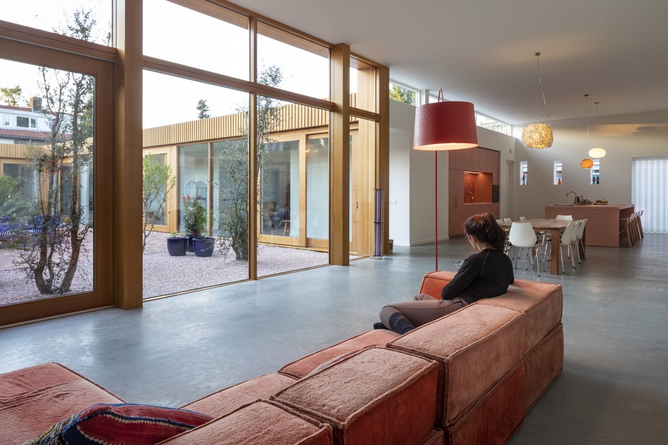 villa stardust by mvrdv