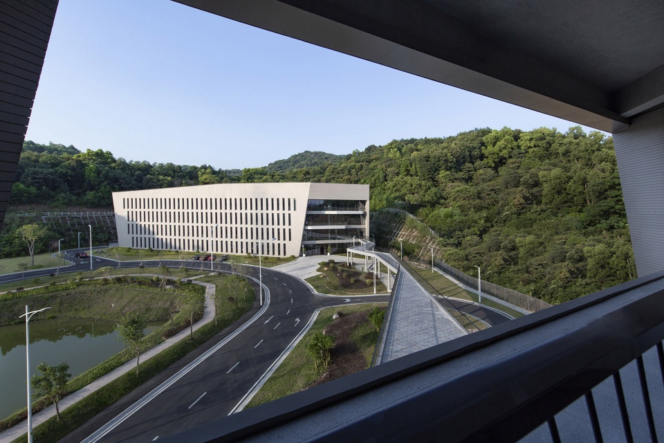 NetEase Guangzhou Headquarters Atelier Y