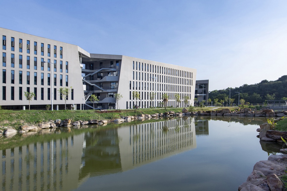 NetEase Guangzhou Headquarters Atelier Y