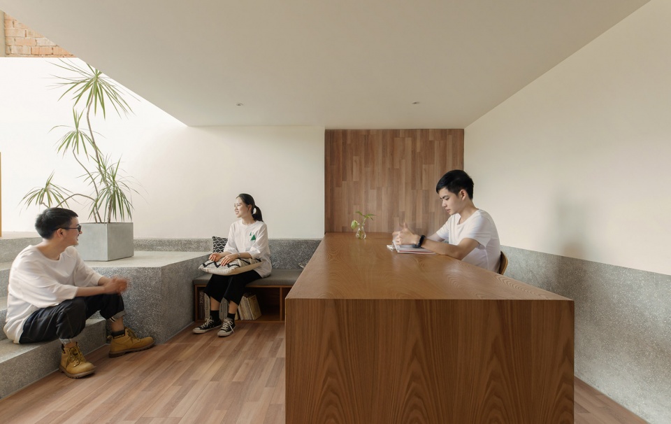 Lake House Home stay Huaian by MOU Architecture Studio