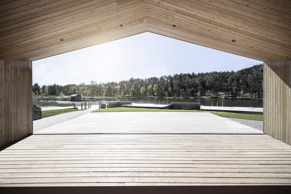 lake house vols by noa