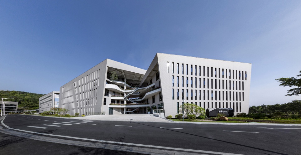 NetEase Guangzhou Headquarters Atelier Y
