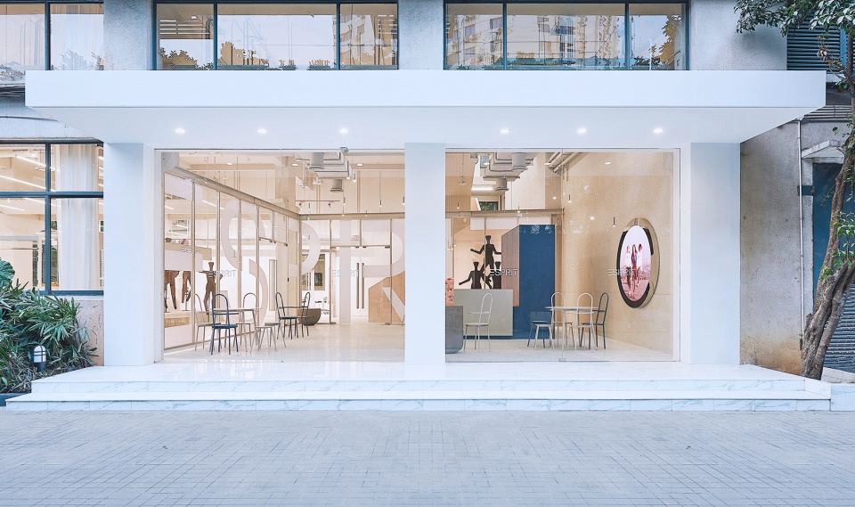 Esprit Shanghai Office by SKYnoa