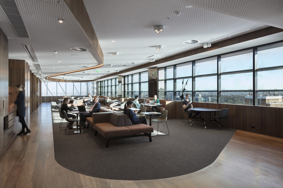 vccc level 13 executive workplace by designinc