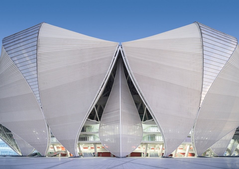 Hangzhou Olympic Sports Center by NBBJ