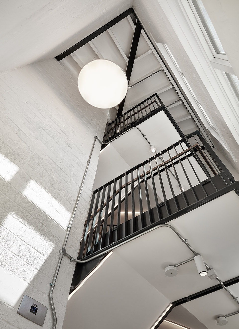 Platform 5 Architects Office Space with Long Yard London by Platform 5 Architects