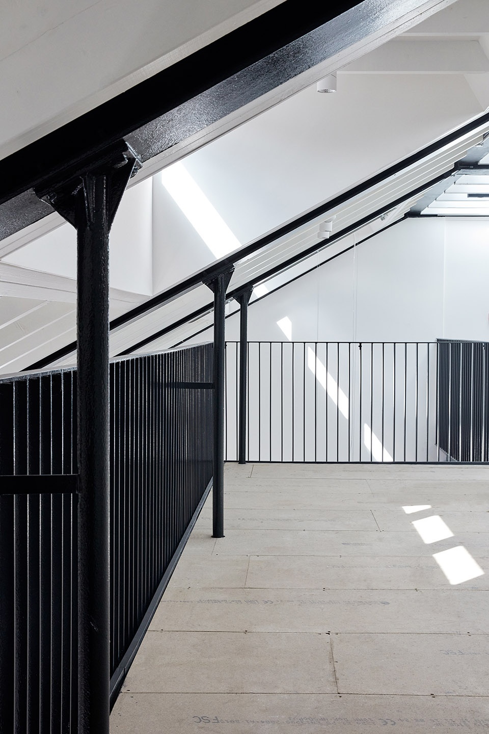 Platform 5 Architects Office Space with Long Yard London by Platform 5 Architects