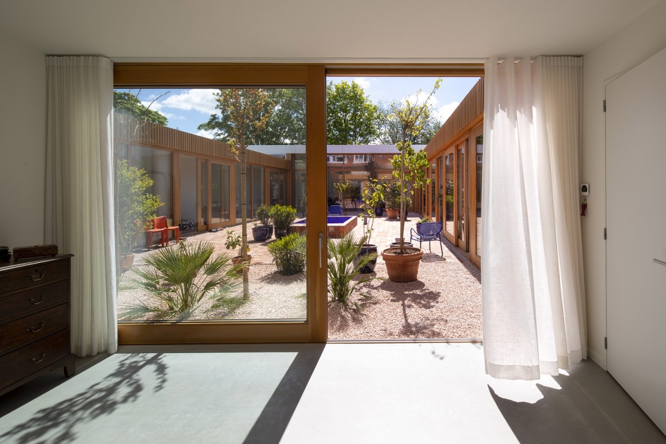 villa stardust by mvrdv