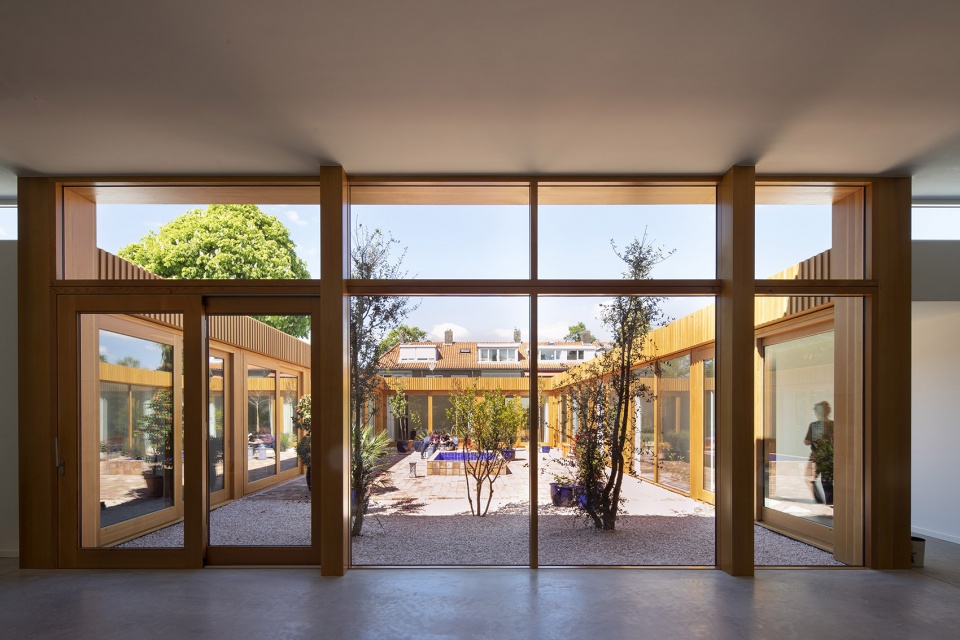 villa stardust by mvrdv