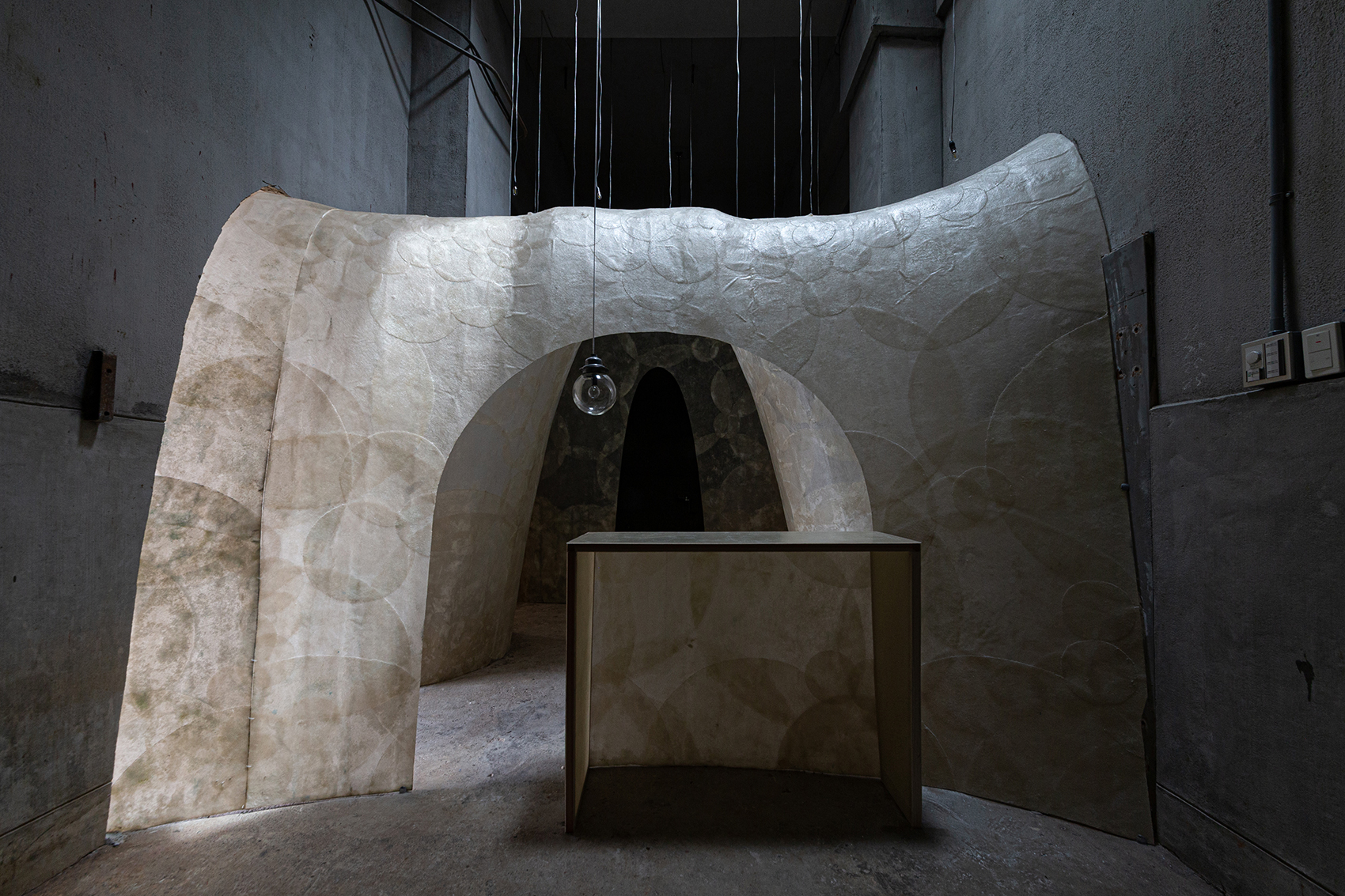 himuro gallery and residence by taku sakaushi and ofda