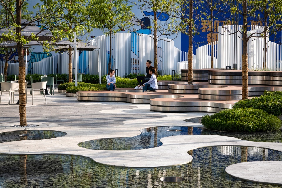 landscape design for the urban gallery hyperlane in chengdu china by aspect studios