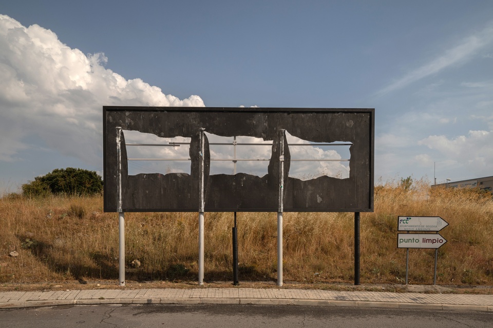 insurrecta by gonzalo borondo