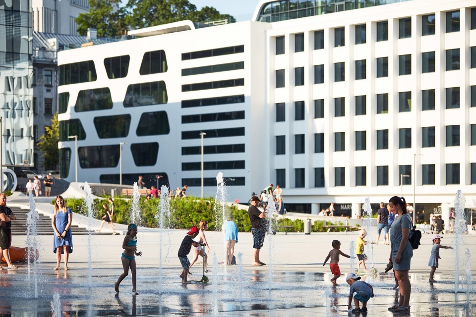 v plaza urban development by 3deluxe
