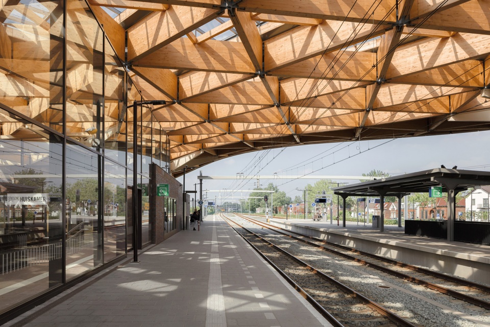assen station by powerhouse company de zwarte hond