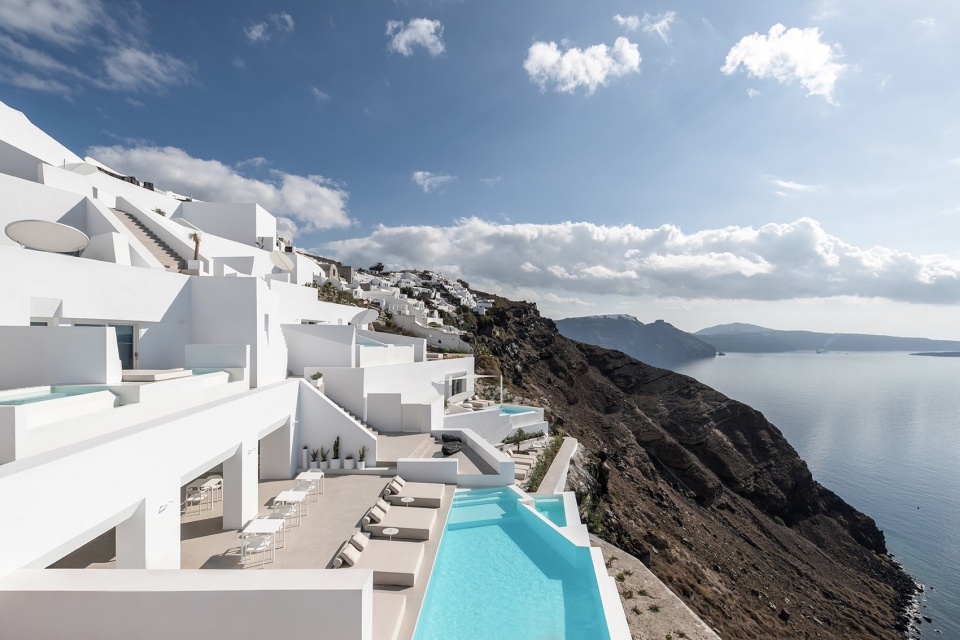 saint hotel by kapsimalis architects