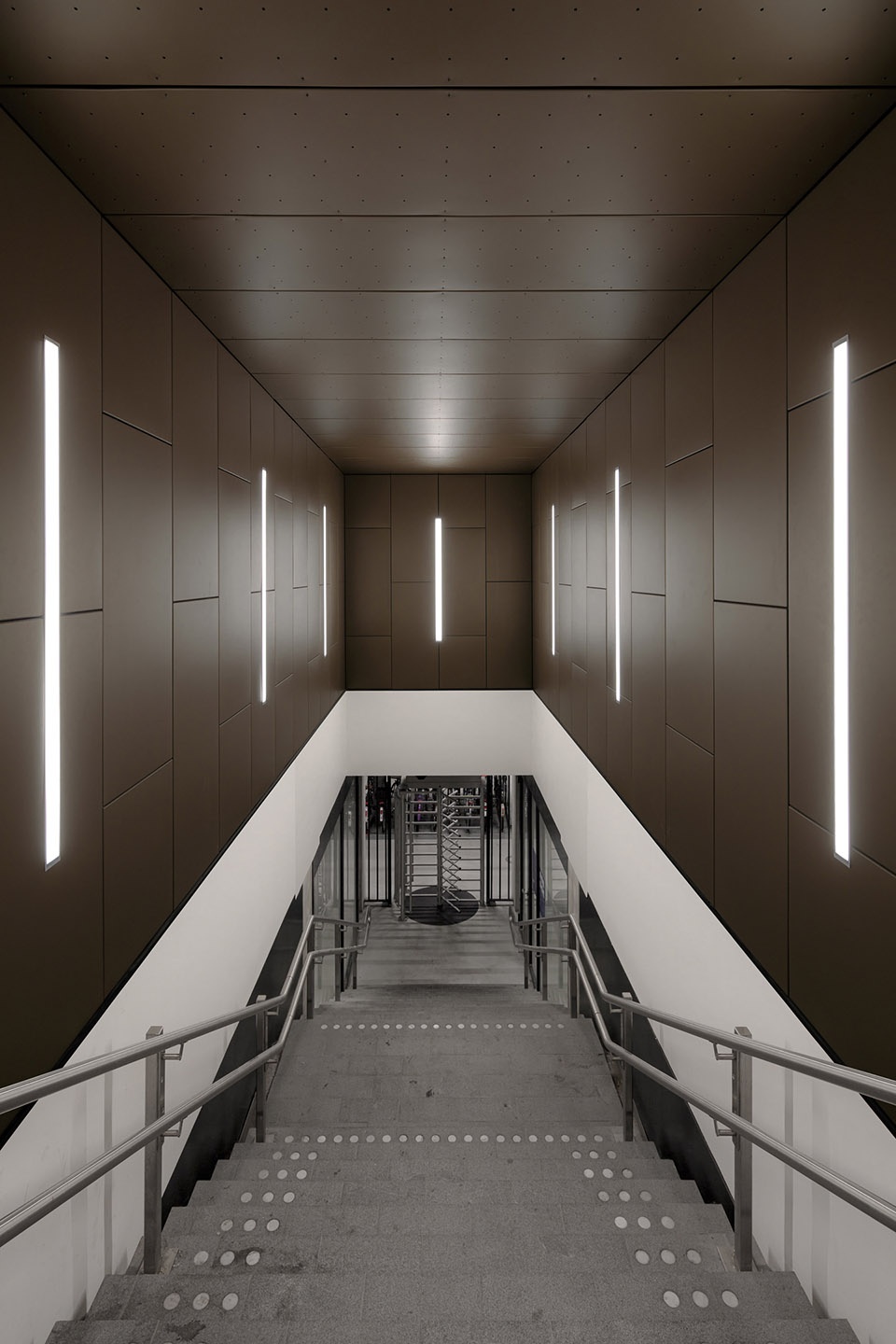assen station by powerhouse company de zwarte hond