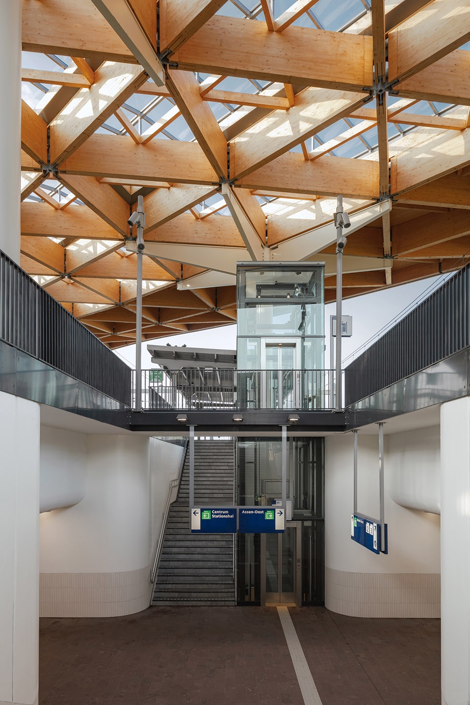 assen station by powerhouse company de zwarte hond