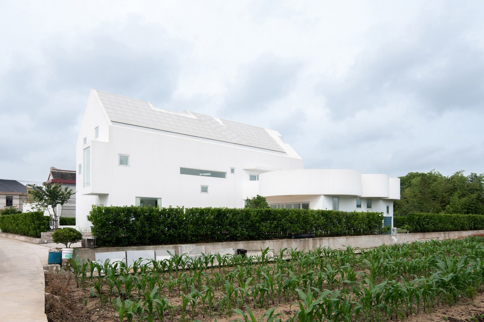 l house china by ams