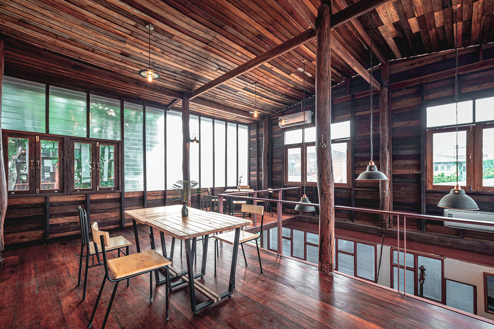 tamarind bistro and music house by bodinchapa architects
