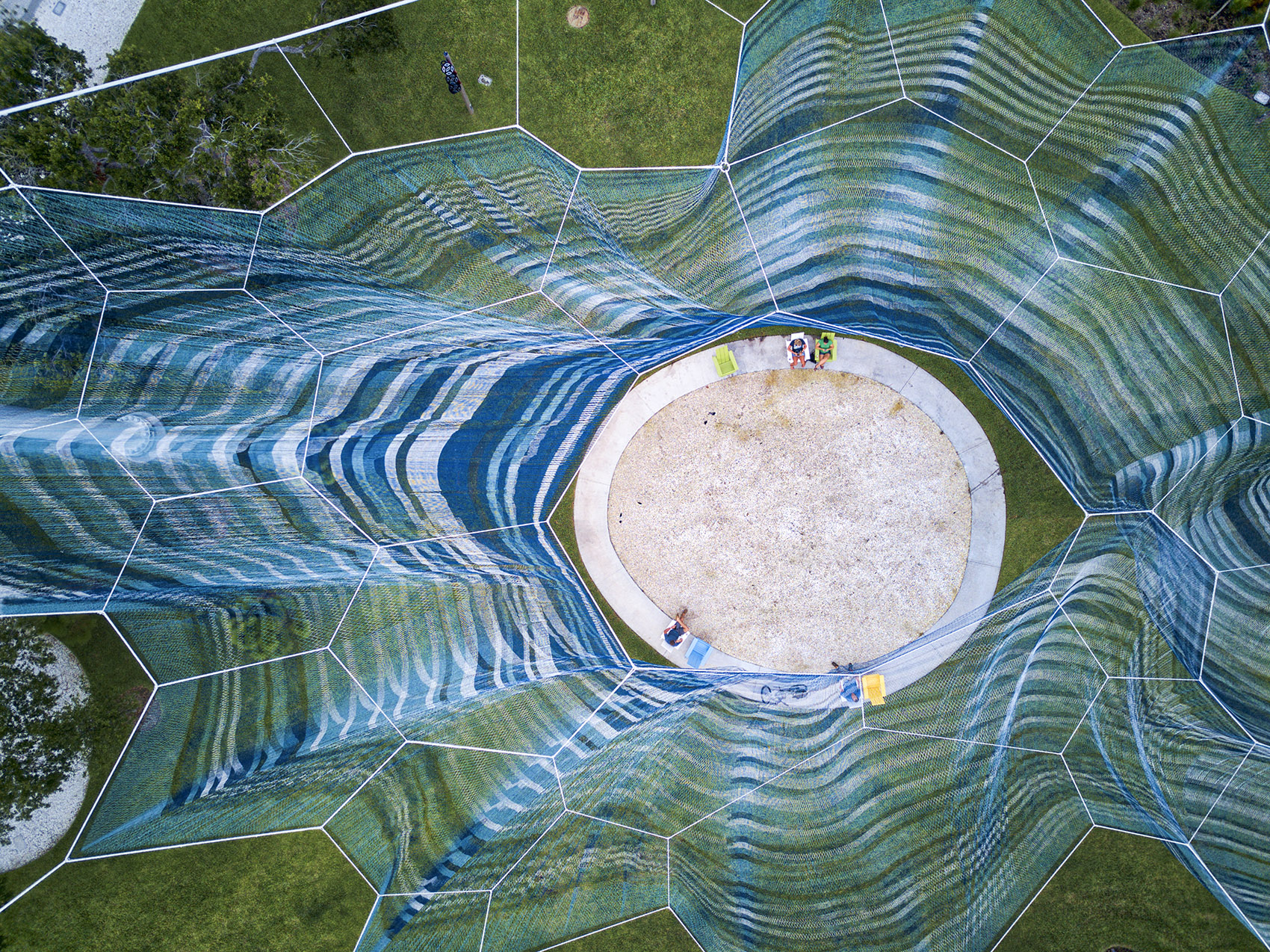 bending arc sculpture studio echelman