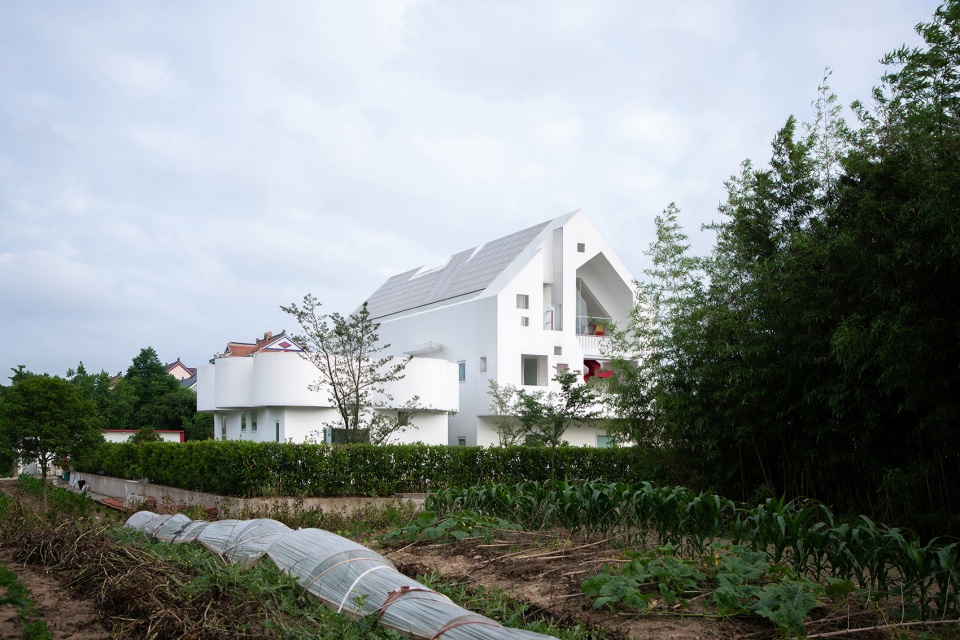 l house china by ams