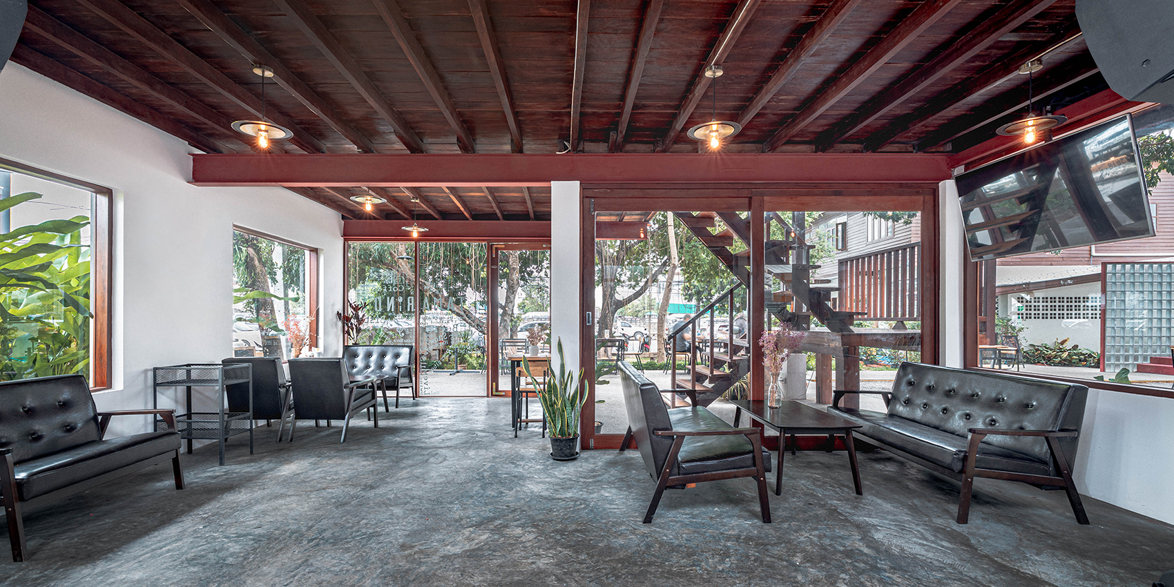 tamarind bistro and music house by bodinchapa architects